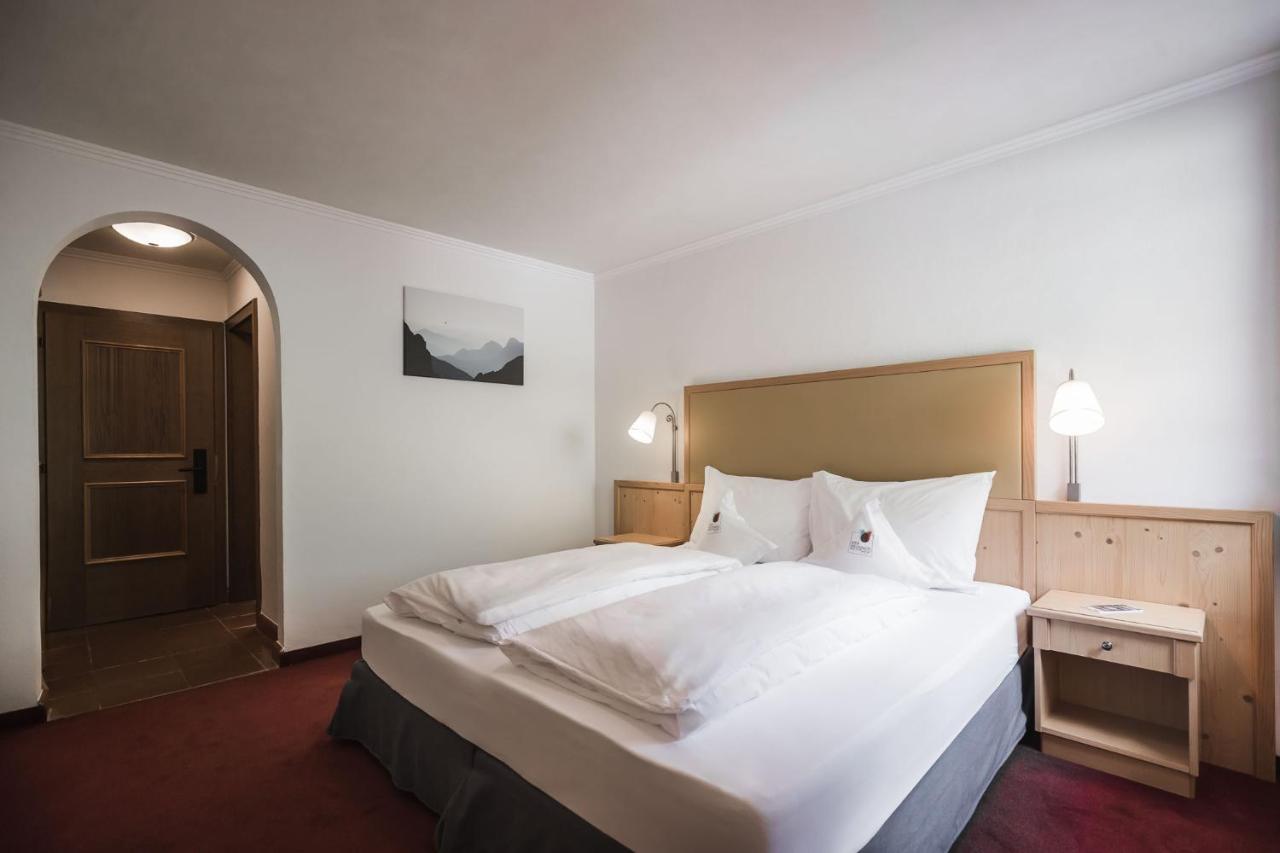 Hotel Vierbrunnenhof 3*